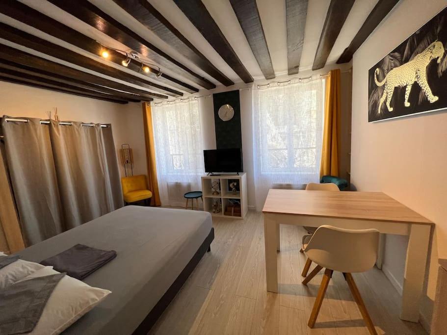 Appartement Vue Cathedrale- Centre Ville Meaux-Gare-Disney 외부 사진
